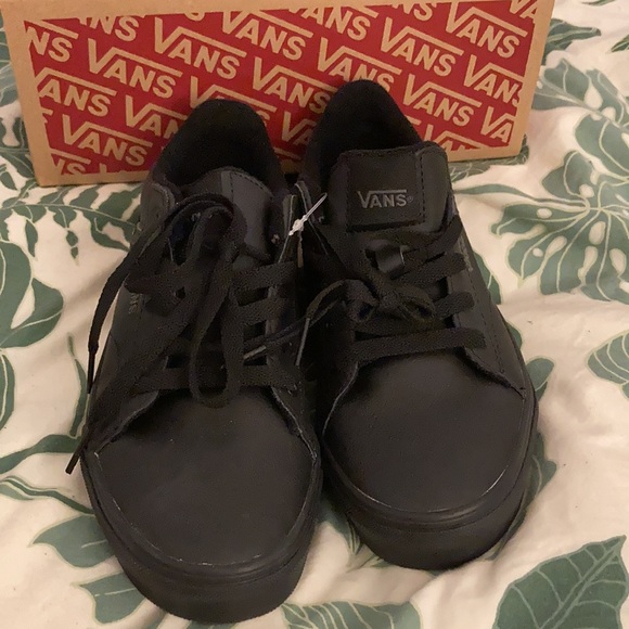 Blank Vans - Picture 2 of 4